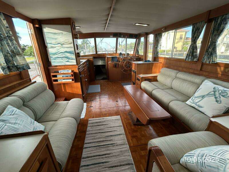 42' Grand Banks salon forward