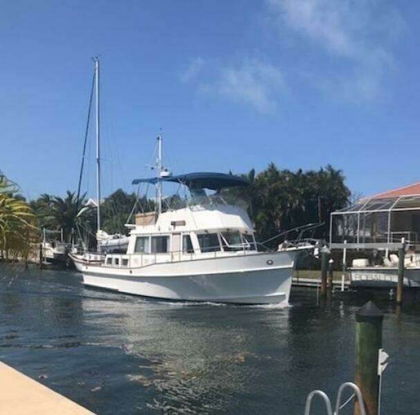 42' Grand Banks starboard forward profile2