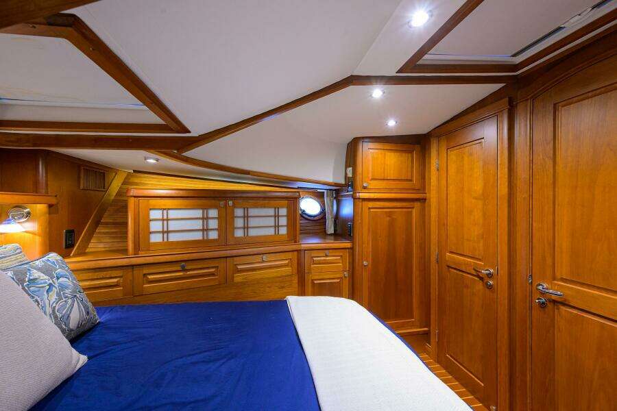 Forward Stateroom Berth