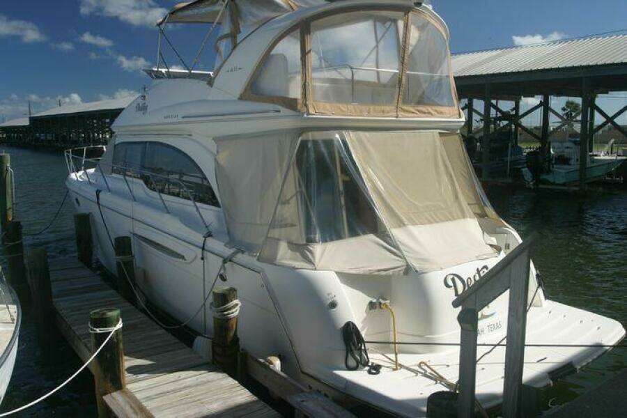 2005 Meridian 411 Sedan