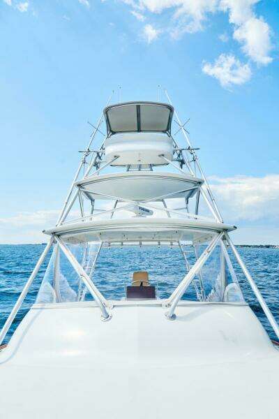 2003 Egg Harbor Predator Express