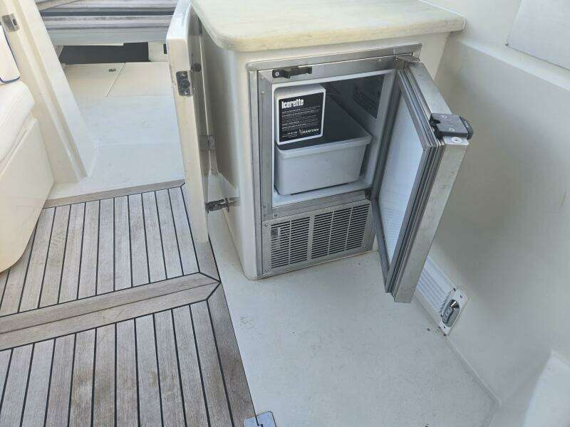 1997 Sunseeker Manhattan 48