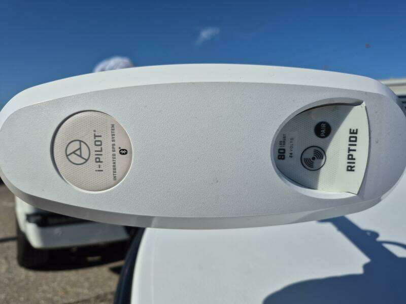 2022 East Cape Vantage VHP