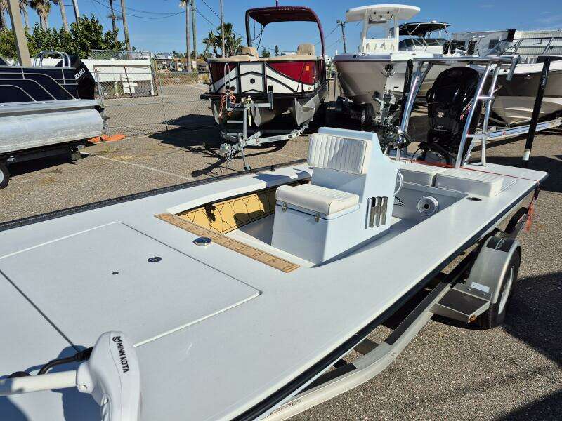 2022 East Cape Vantage VHP