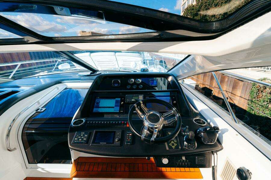 2014 Sunseeker Predator 60