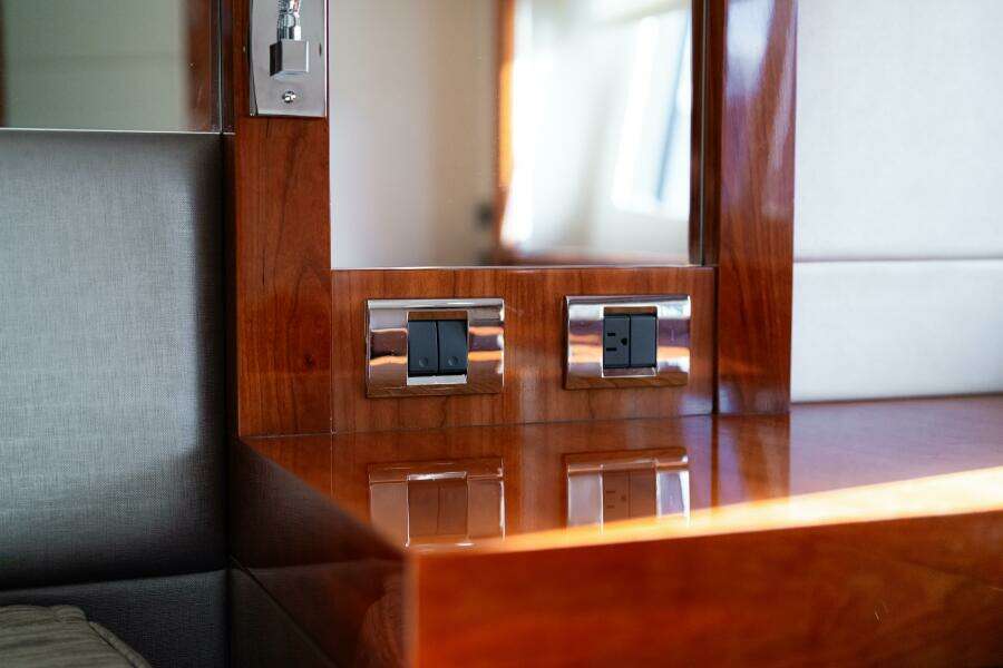 2014 Sunseeker Predator 60