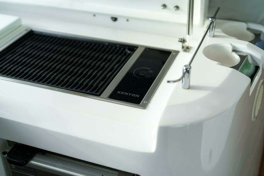 2014 Sunseeker Predator 60