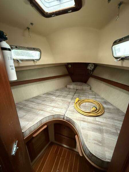 1991 Island Packet IP-29