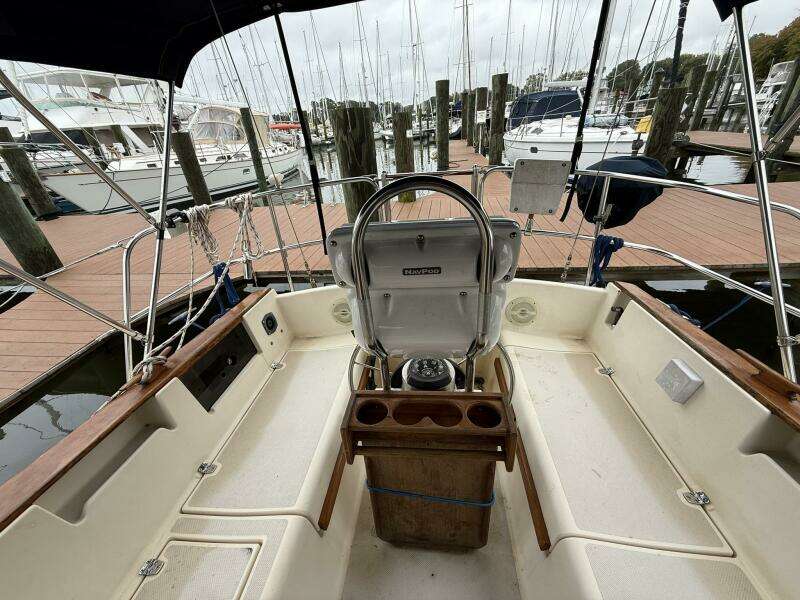 1991 Island Packet IP-29