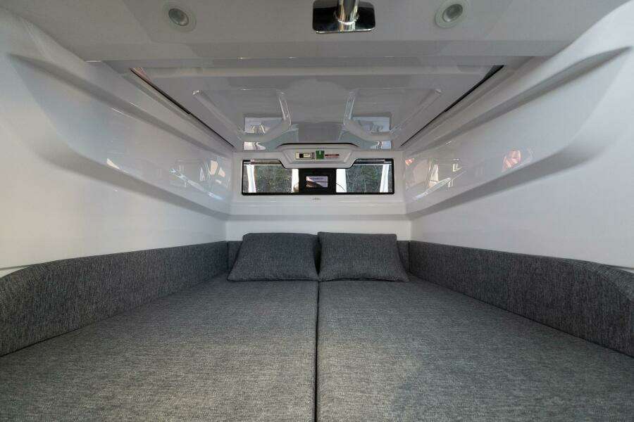 2026 Axopar Cross Cabin