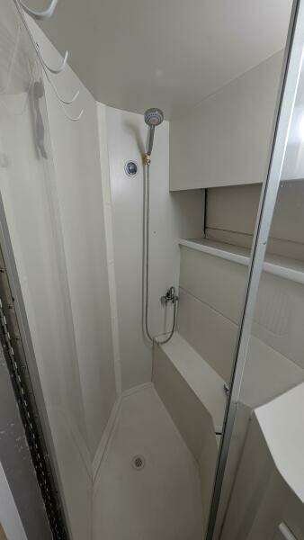 1994 Carver 370 AFT CABIN