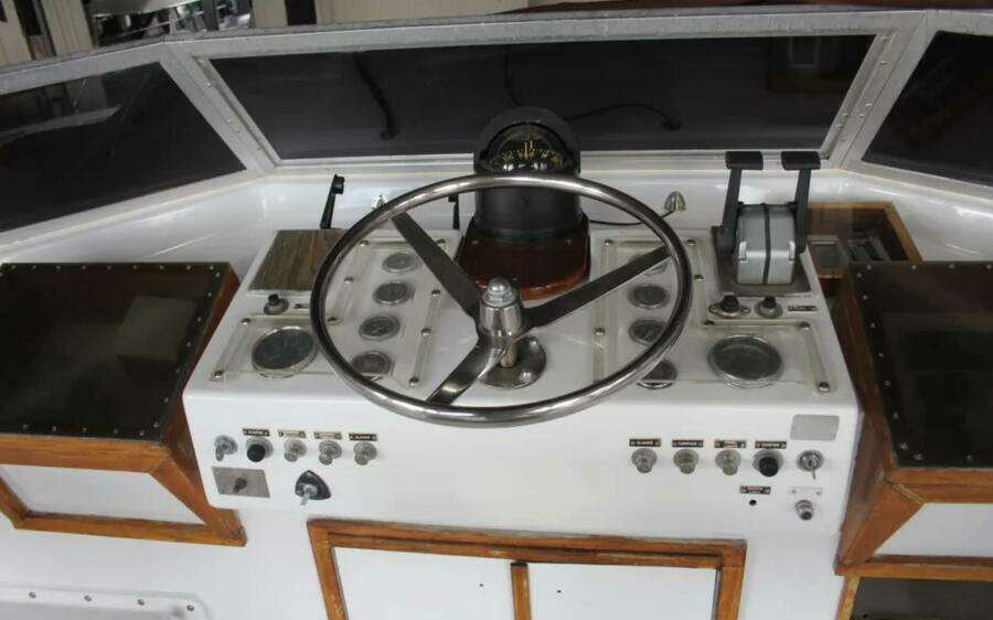 1974 Hatteras 58 Yachtfish