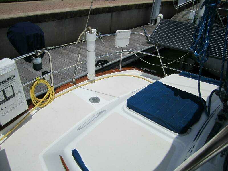 1985 Endeavour 38 CC