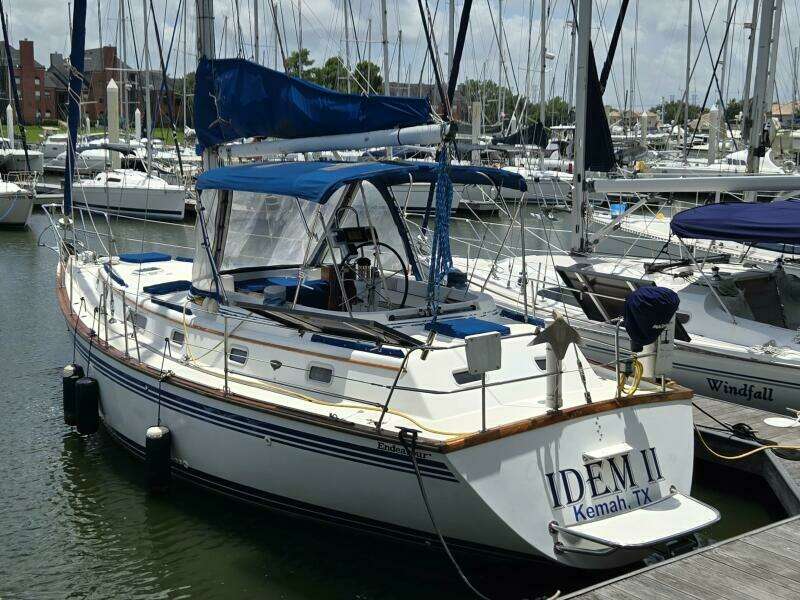 1985 Endeavour 38 CC