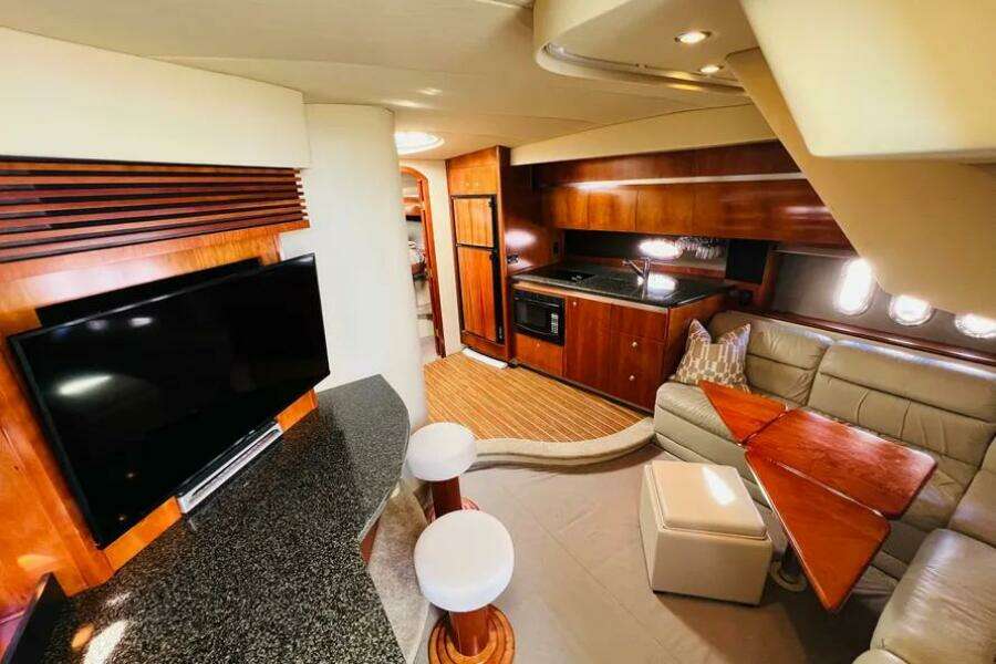 2006 Cruisers Yachts 420 Express