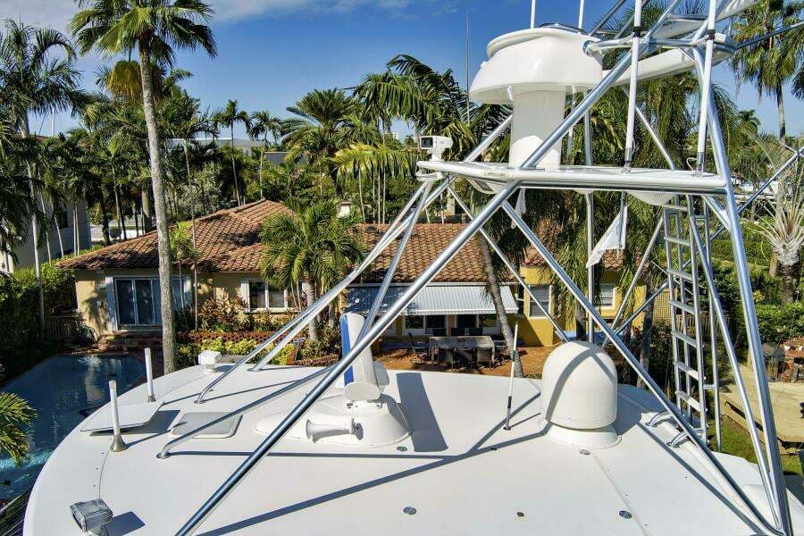 2008 Viking 74 Enclosed Bridge
