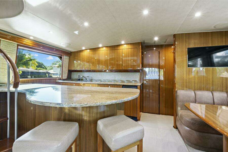 2008 Viking 74 Enclosed Bridge