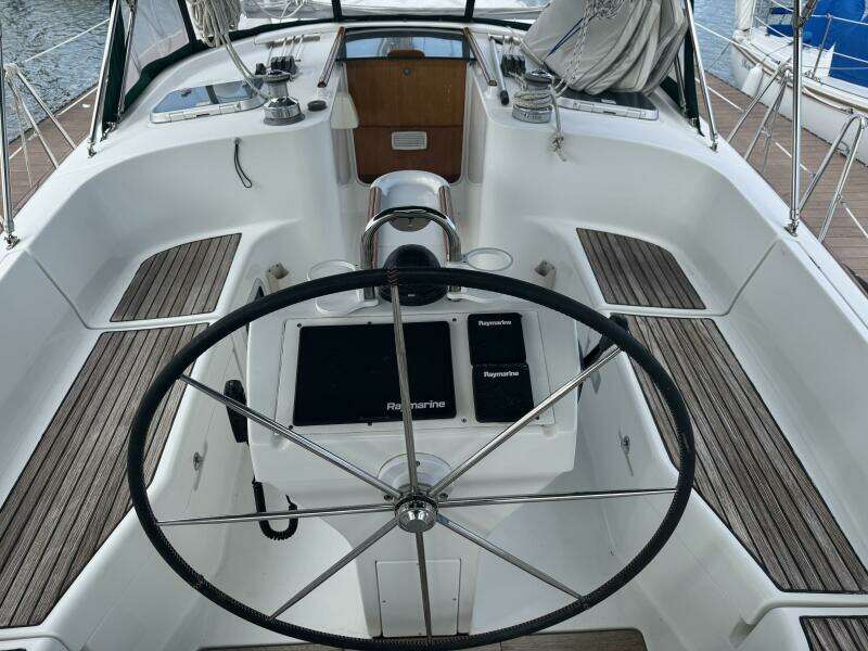 2000 Beneteau 461