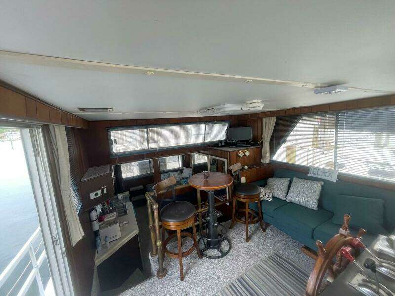 1991 Gibson 37 Standard Houseboat