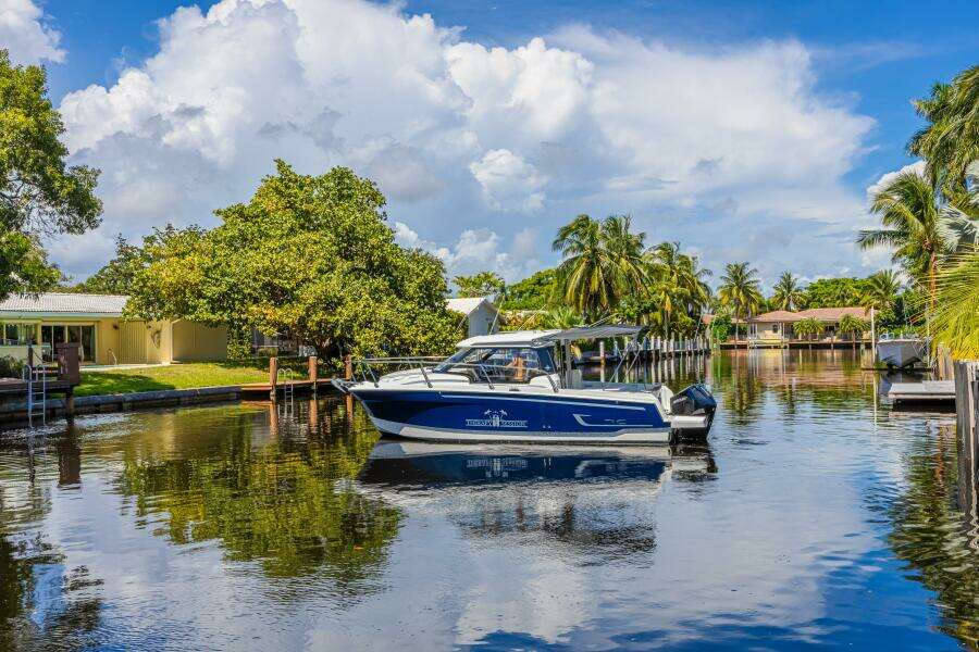 2022 Jeanneau NC 795 Series 2