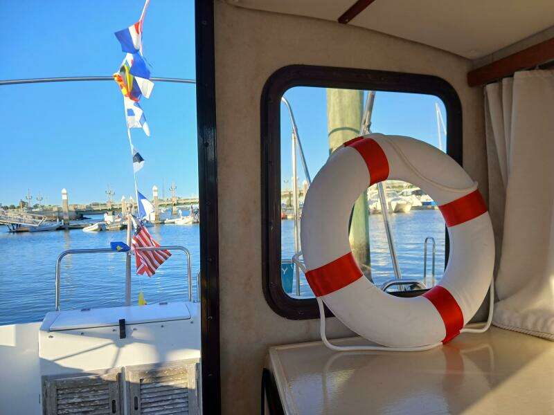 2009 Ranger Tugs R-25