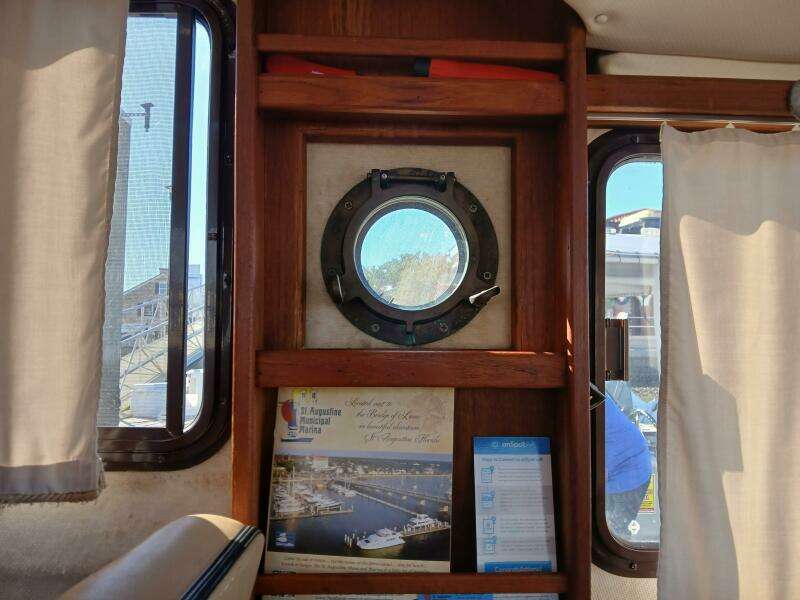 2009 Ranger Tugs R-25