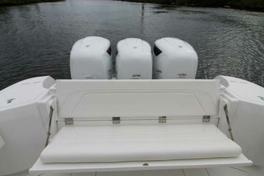 2024 Intrepid Nomad SE