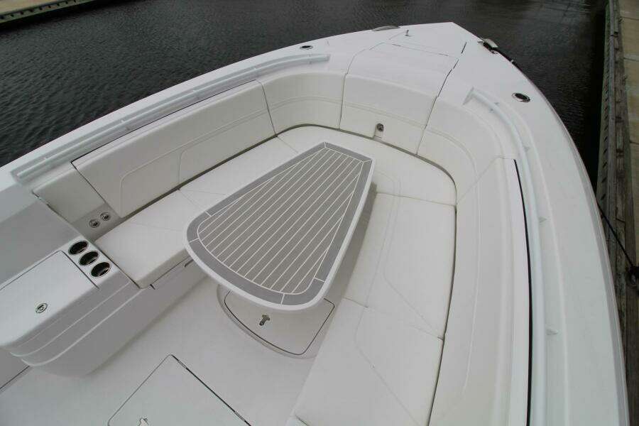 2024 Intrepid Nomad SE