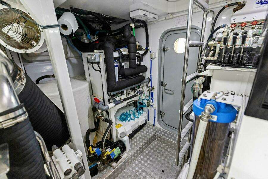 2018 Princess Y75 Motor Yacht