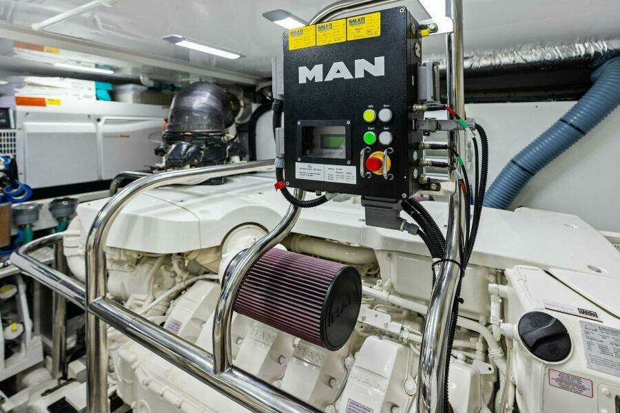 2018 Princess Y75 Motor Yacht