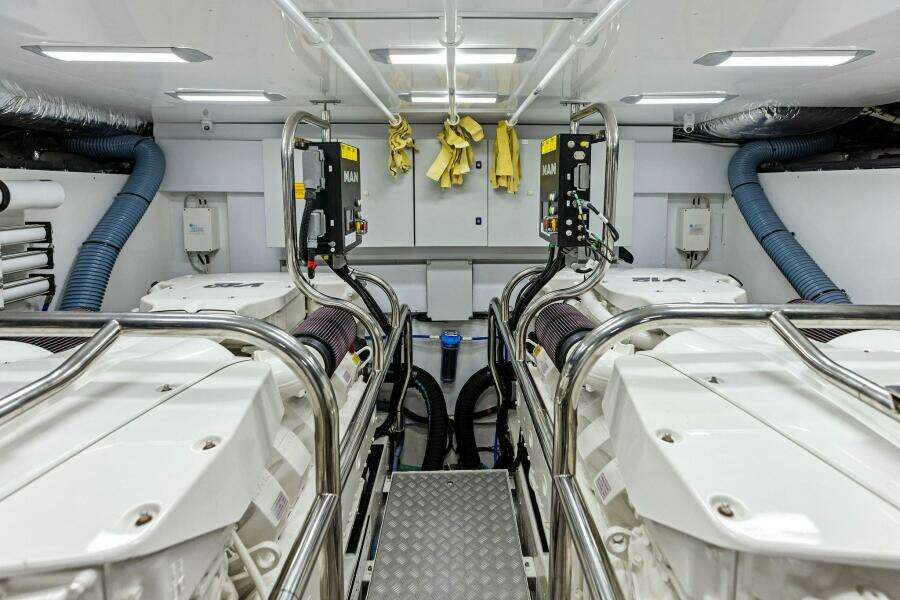 2018 Princess Y75 Motor Yacht