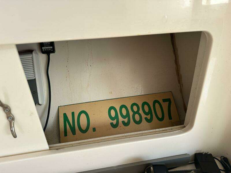 1994 Intrepid 376 Walkaround