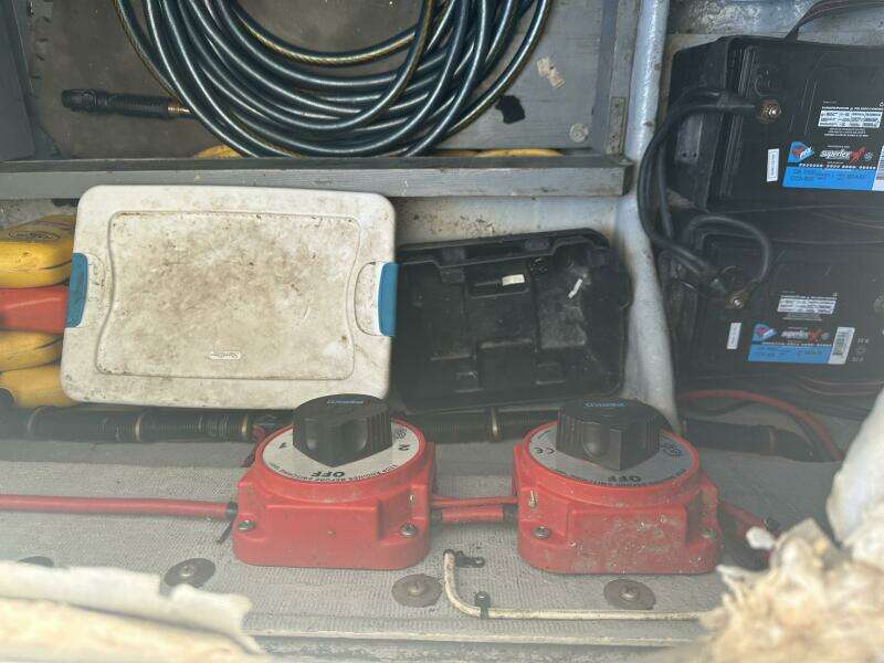 1994 Intrepid 376 Walkaround