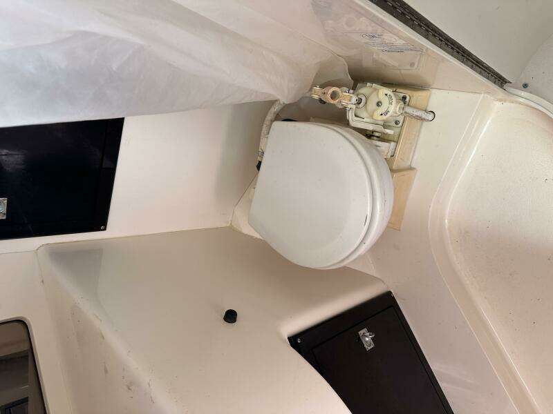 1994 Intrepid 376 Walkaround