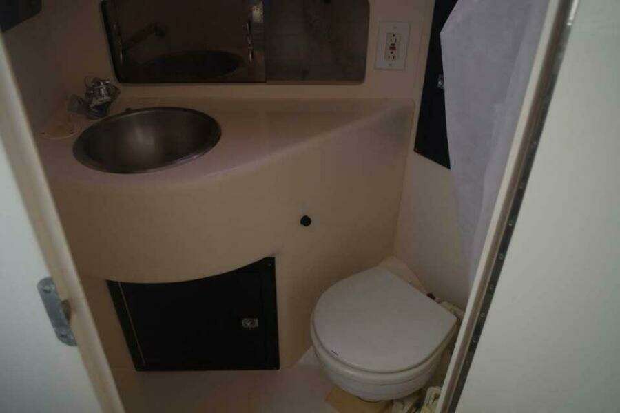 1994 Intrepid 376 Walkaround