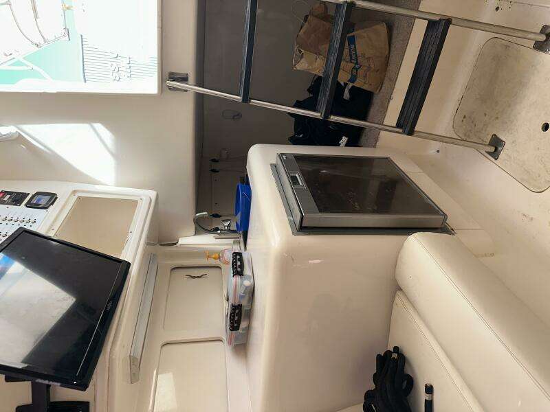 1994 Intrepid 376 Walkaround