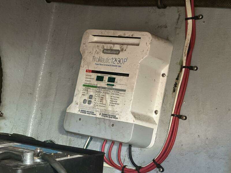 1994 Intrepid 376 Walkaround