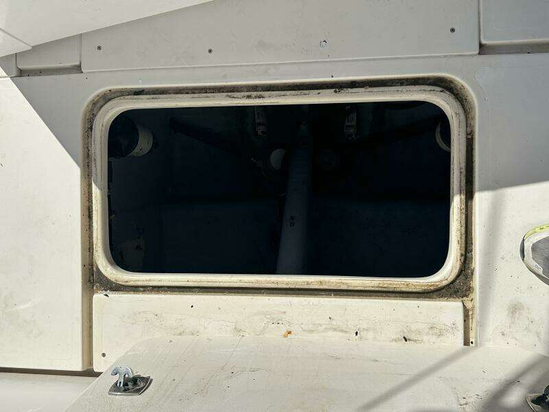 1994 Intrepid 376 Walkaround