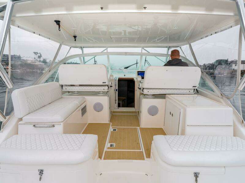 2008 Cabo 38 Express SHOW TIME 