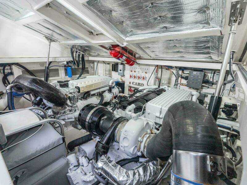 2008 Cabo 38 Express SHOW TIME 