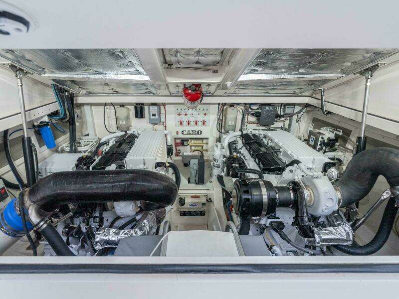 2008 Cabo 38 Express SHOW TIME 