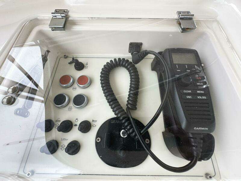 2014 Ferretti Yachts 530