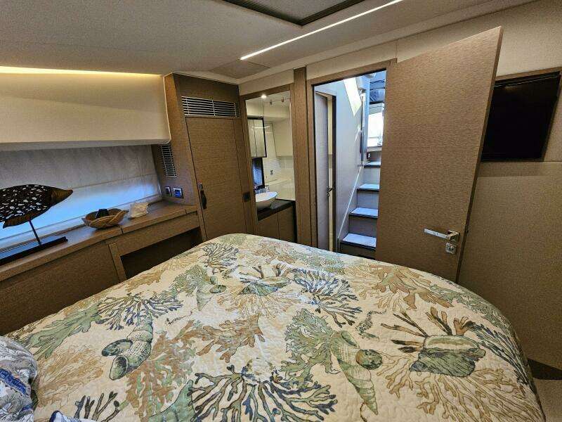 2018 Prestige 460 Fly