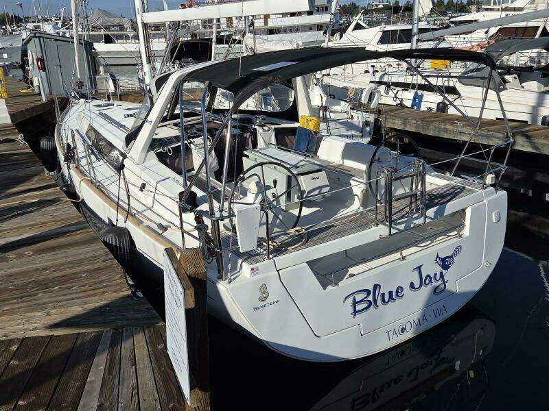 Transom w/ Swim Step Up