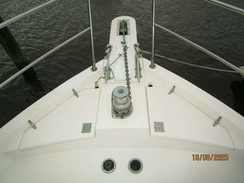 34' Sabreline anchor windlass
