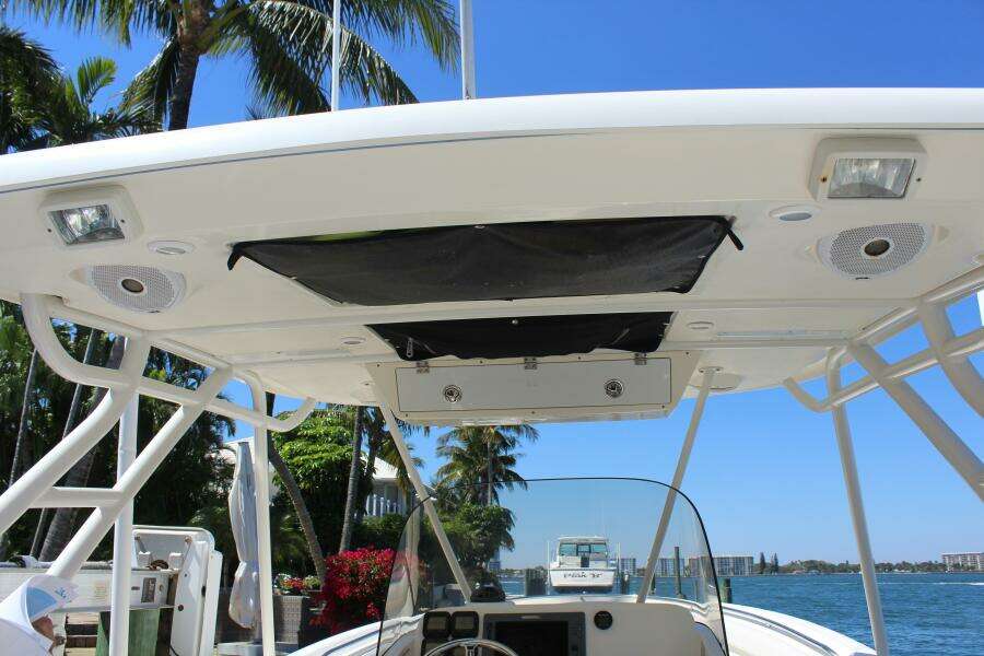 2008 Pursuit 3100 Sport