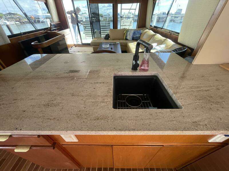 1993 Viking 50 Motor Yacht