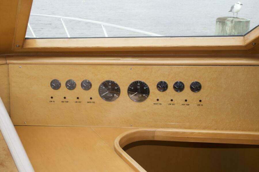 2002 McKinna 57 Pilothouse