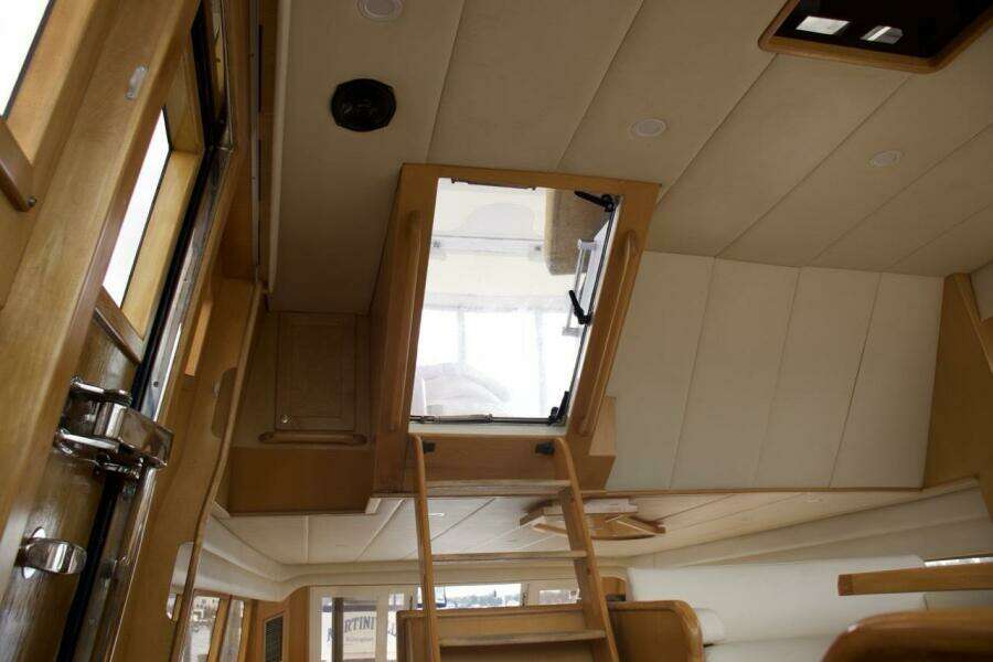2002 McKinna 57 Pilothouse