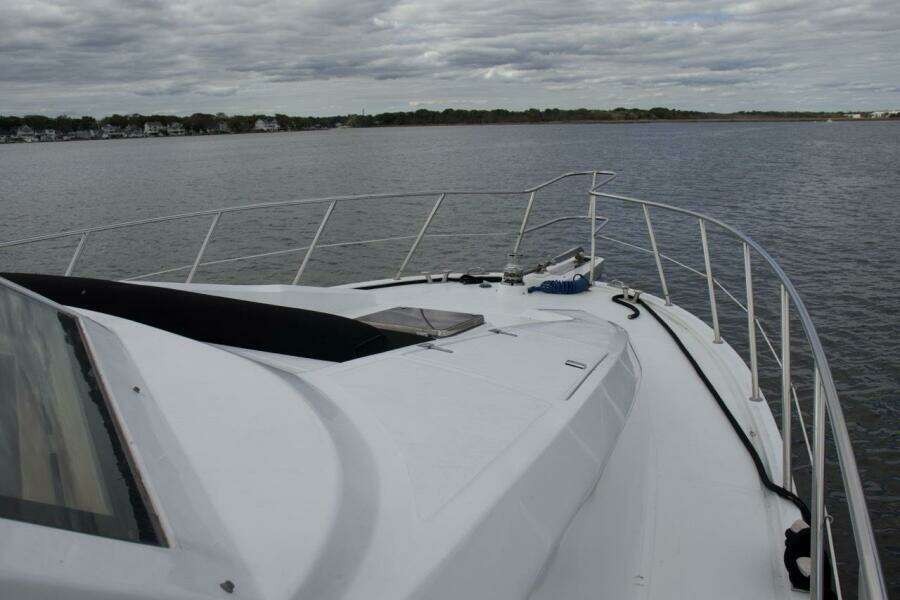 2002 McKinna 57 Pilothouse